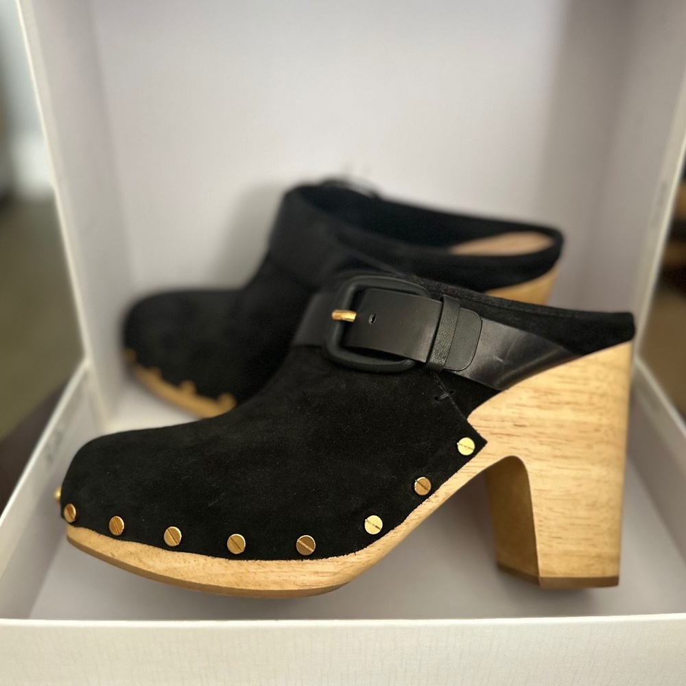 New In Box Veronica Beard  Black Dacey Suede Mule Clogs
